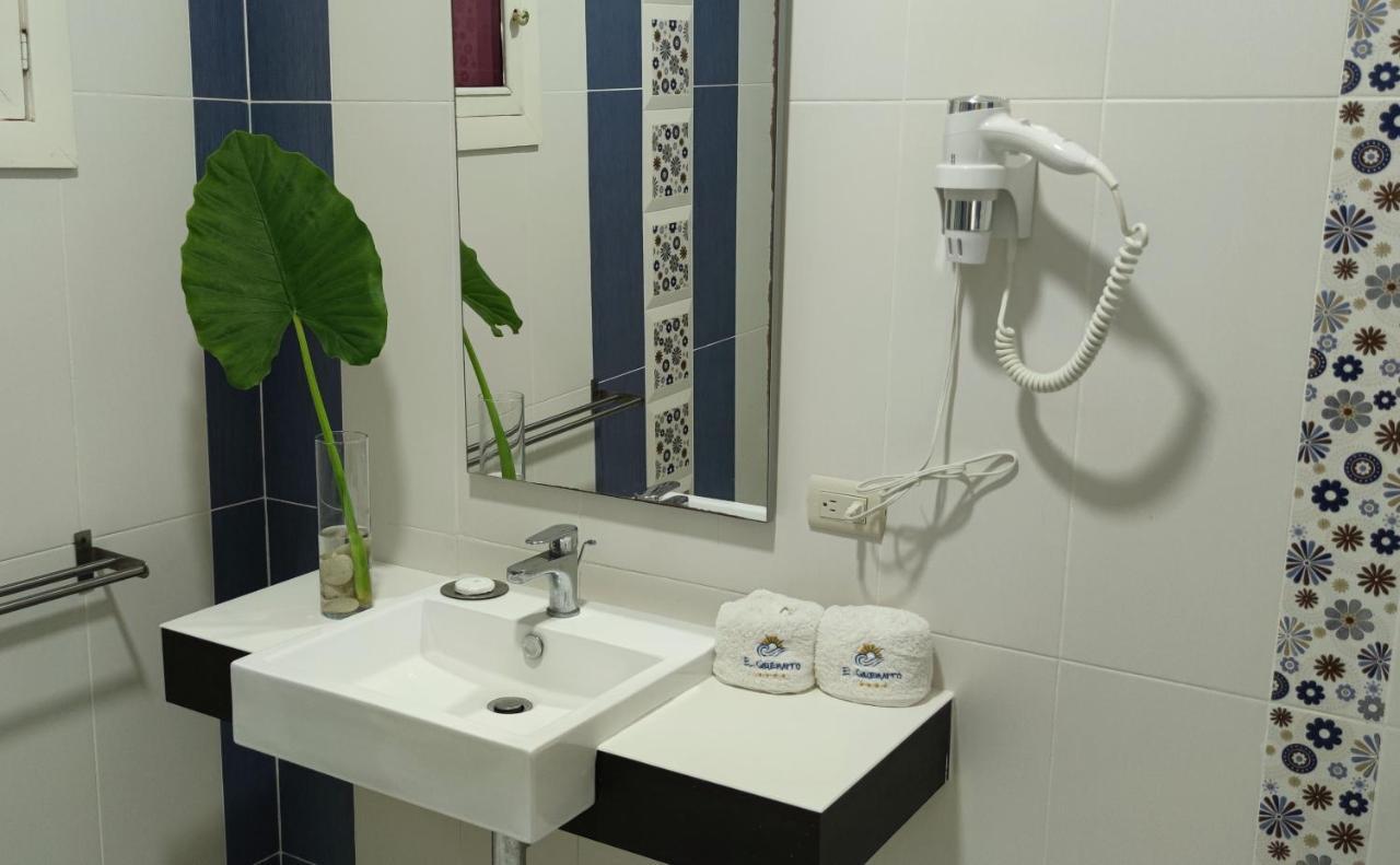 Hotel El Quemaito - Luxury Oceanfront Retreat Barahona Екстер'єр фото